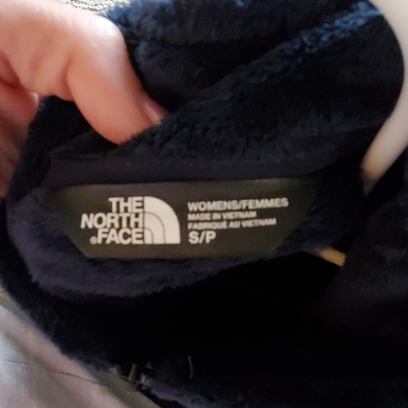 North Face fleece - Picture 2 of 2